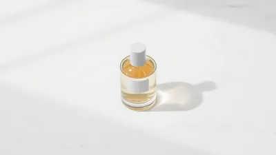 Onde Passar Perfume para Durar o Dia Todo? Guia Definitivo de Fixação e Projeção